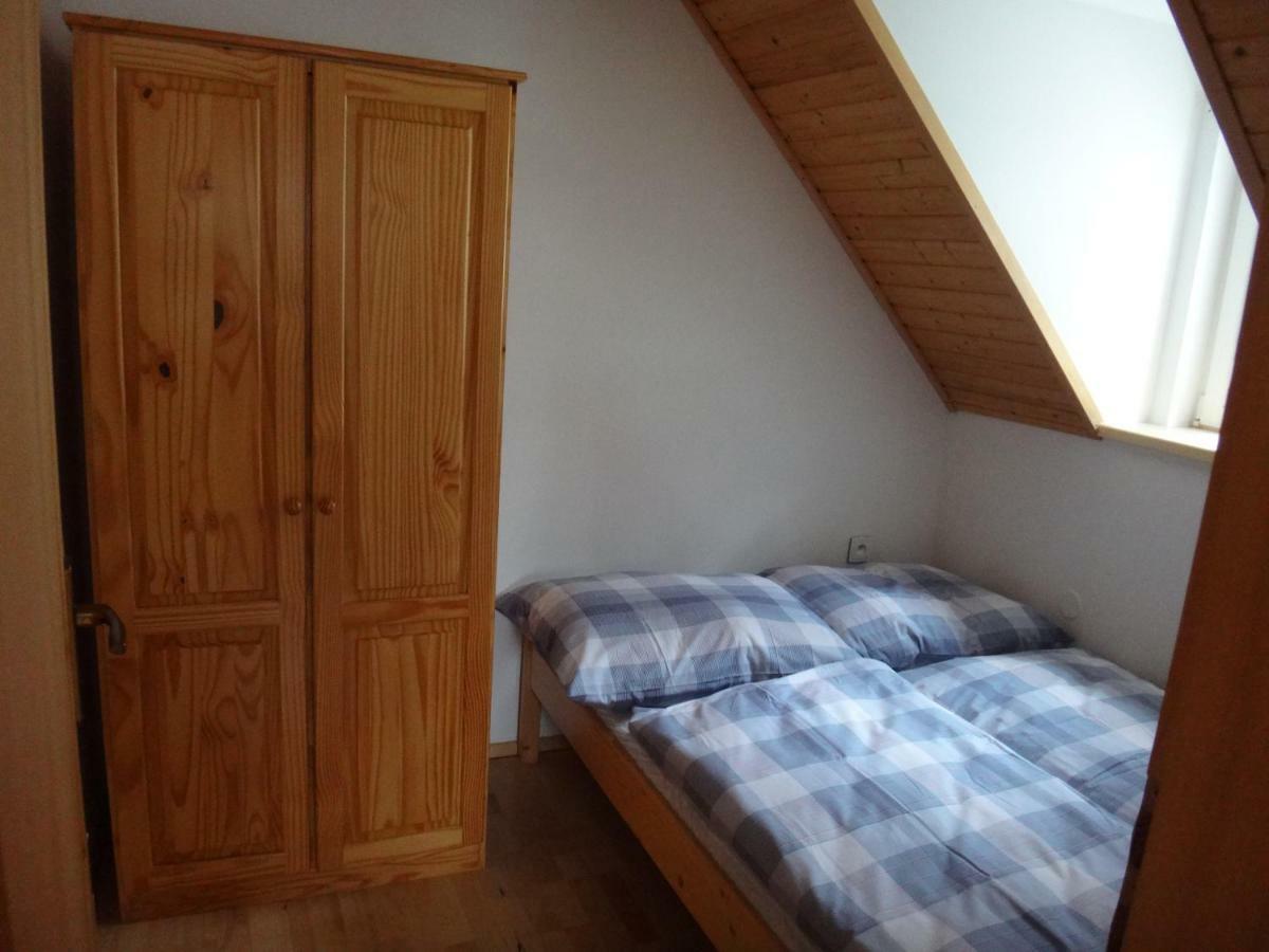 Apartman Na Zlatniku Zlata Olesnice  Buitenkant foto